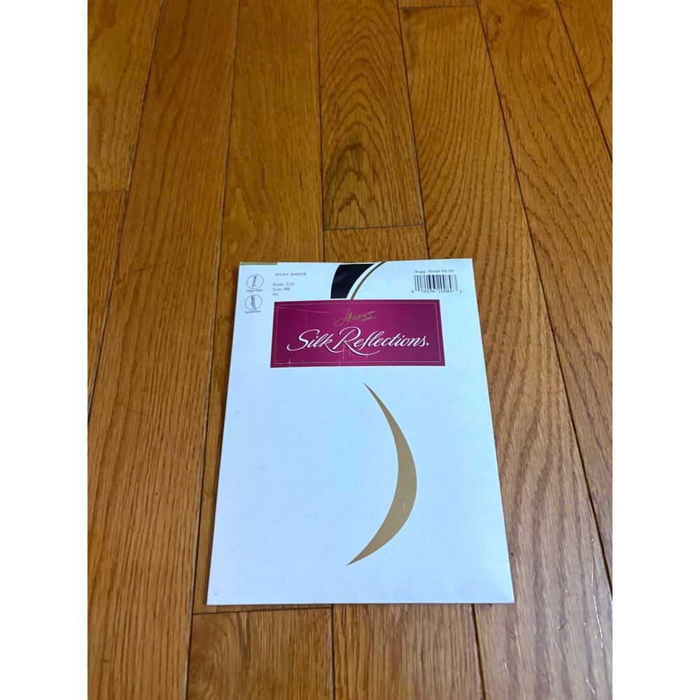 Hanes Silk Reflections Silky Sheer Thigh High Stockings Jet Black Style 720 AB